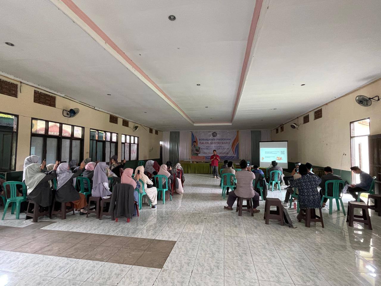 Sesi Pesantren Pembangunan Sumur Bandung